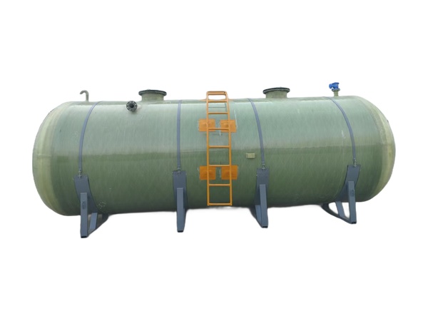 FRP Storage Tank with Ladder