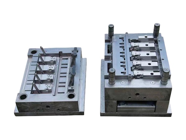 Multi-cavity Injection Mold