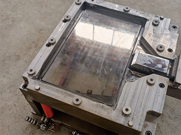Rectangular Cavity Compression Molding Die